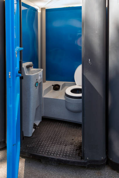 Best Portable bathroom rental  in Irving, TX
